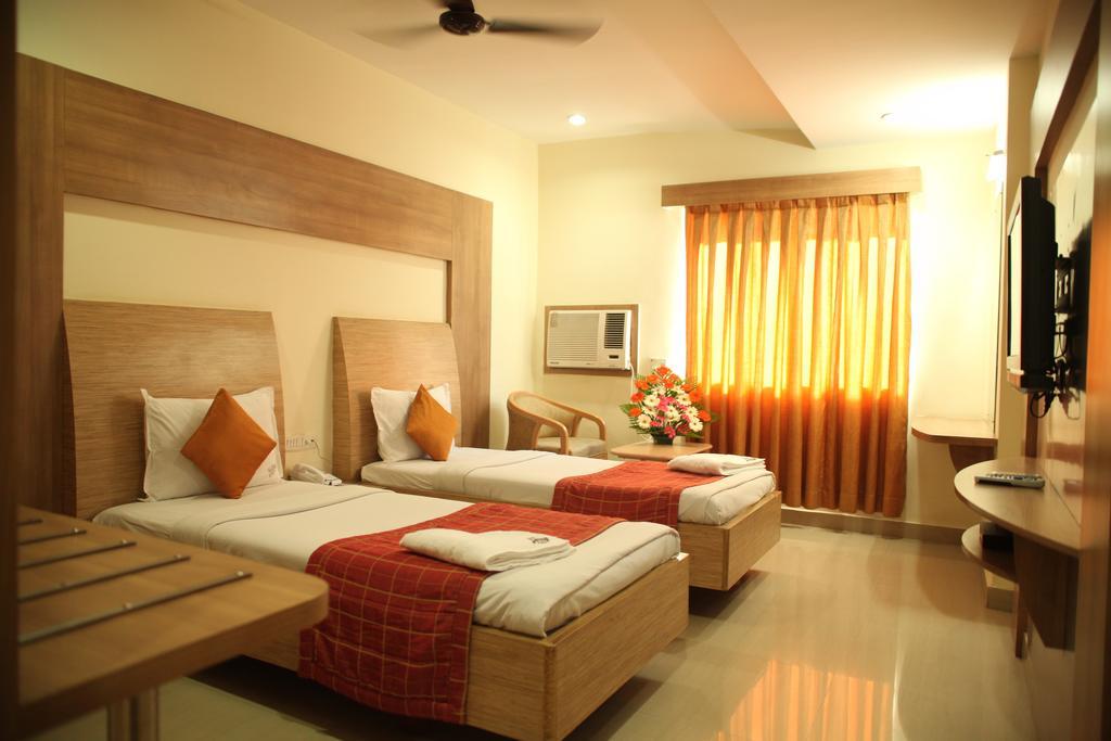 Hotel Sooriya Residency Chennai Exterior foto