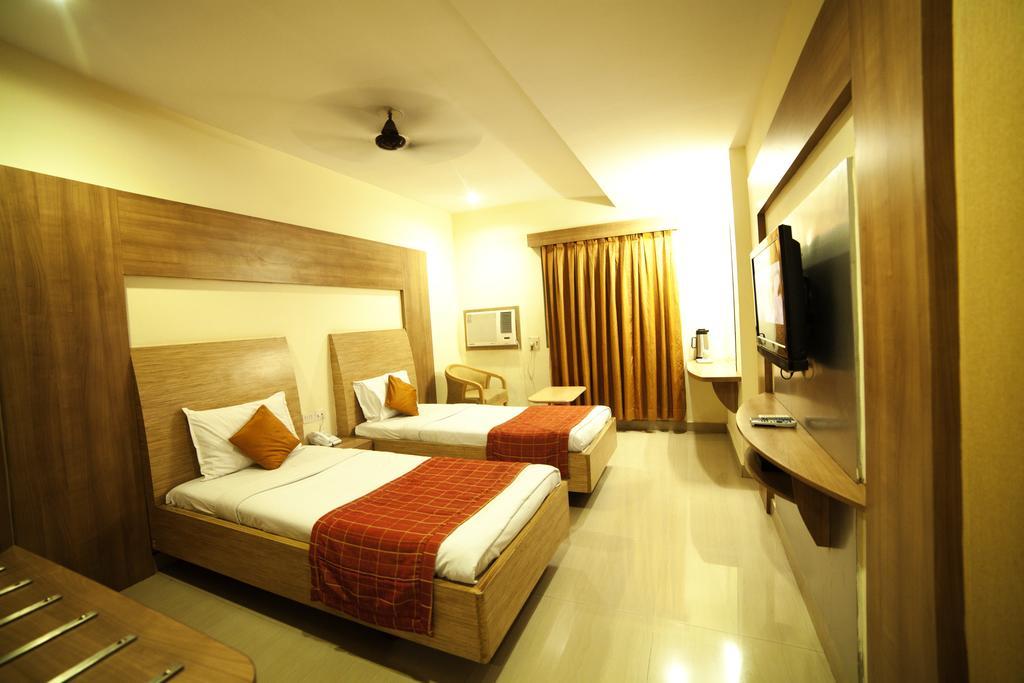 Hotel Sooriya Residency Chennai Zimmer foto